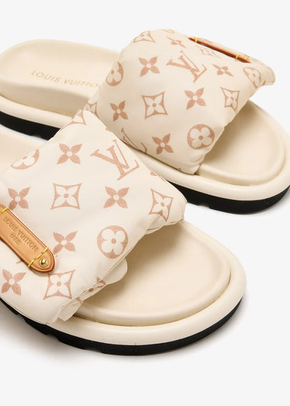 Pool Pillow Sandals